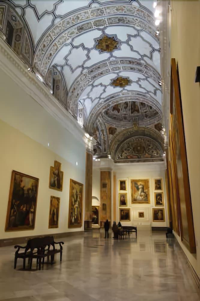 Hostal Arias
