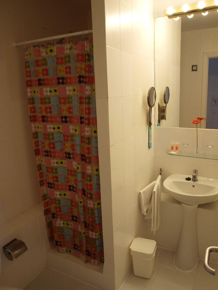 Hostal Arias