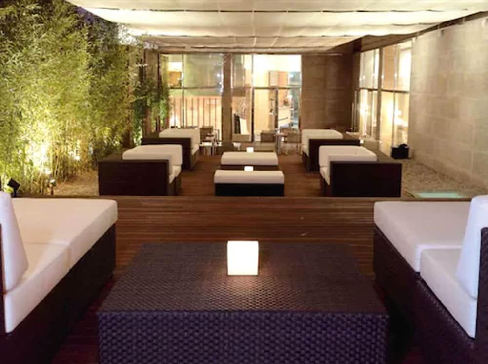 Barcelona Catedral Hotel