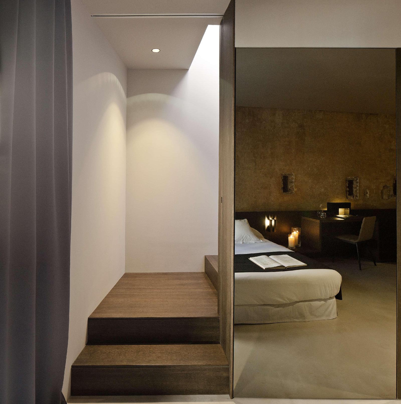 Caro Hotel