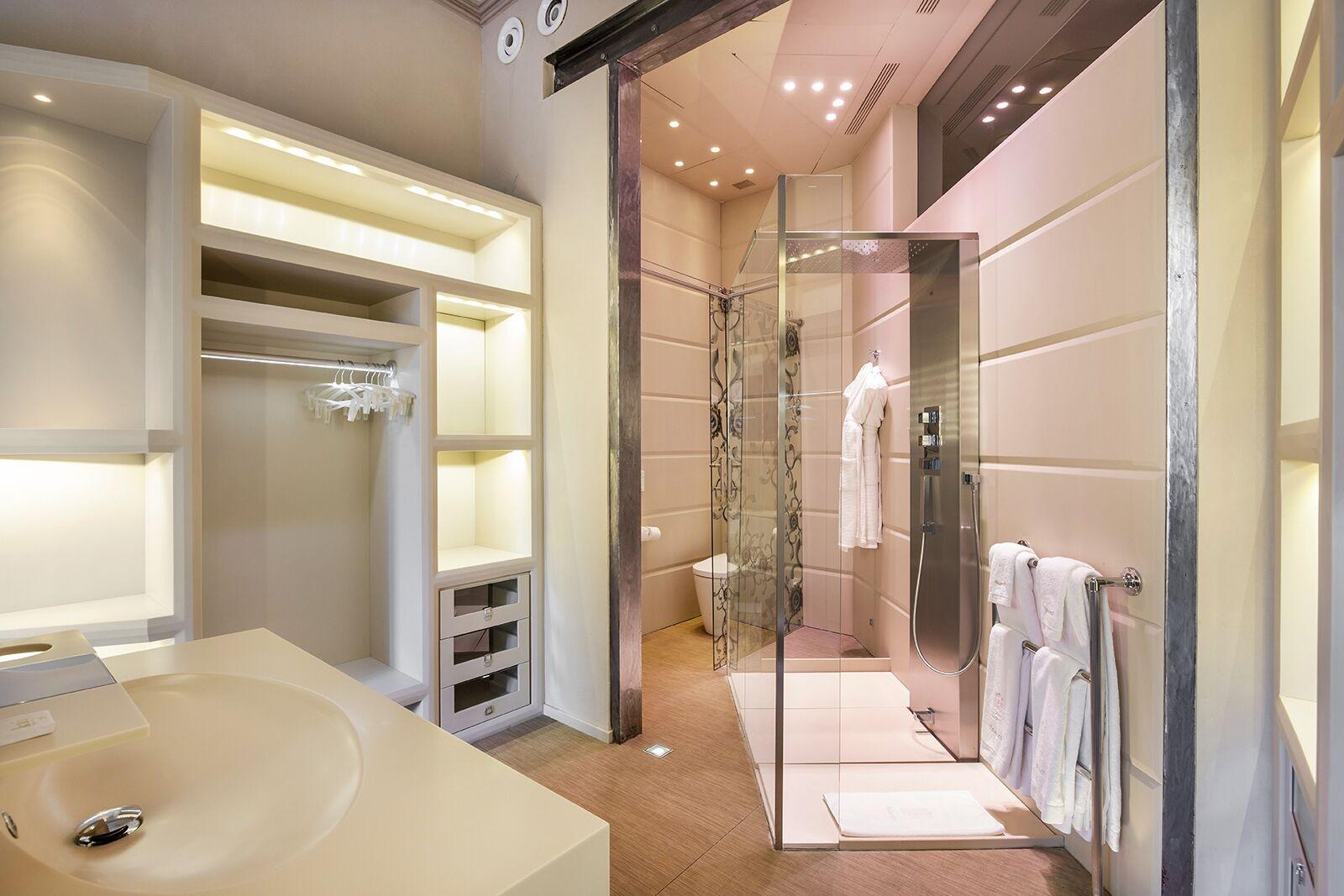 El Palauet Modernist Suites Barcelona