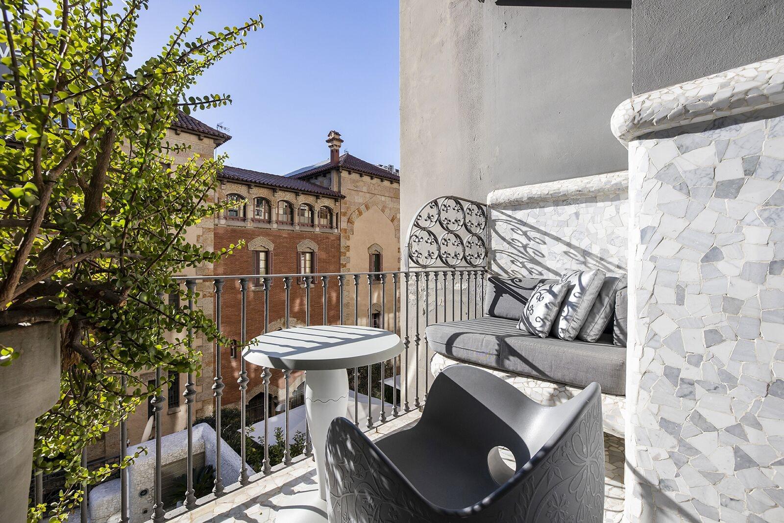 El Palauet Modernist Suites Barcelona
