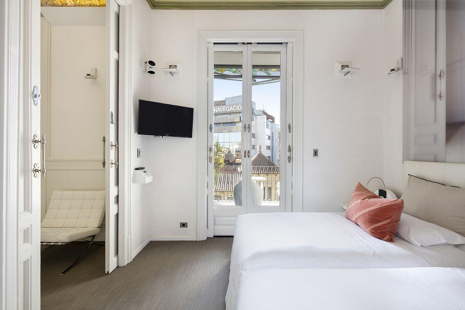 El Palauet Modernist Suites Barcelona