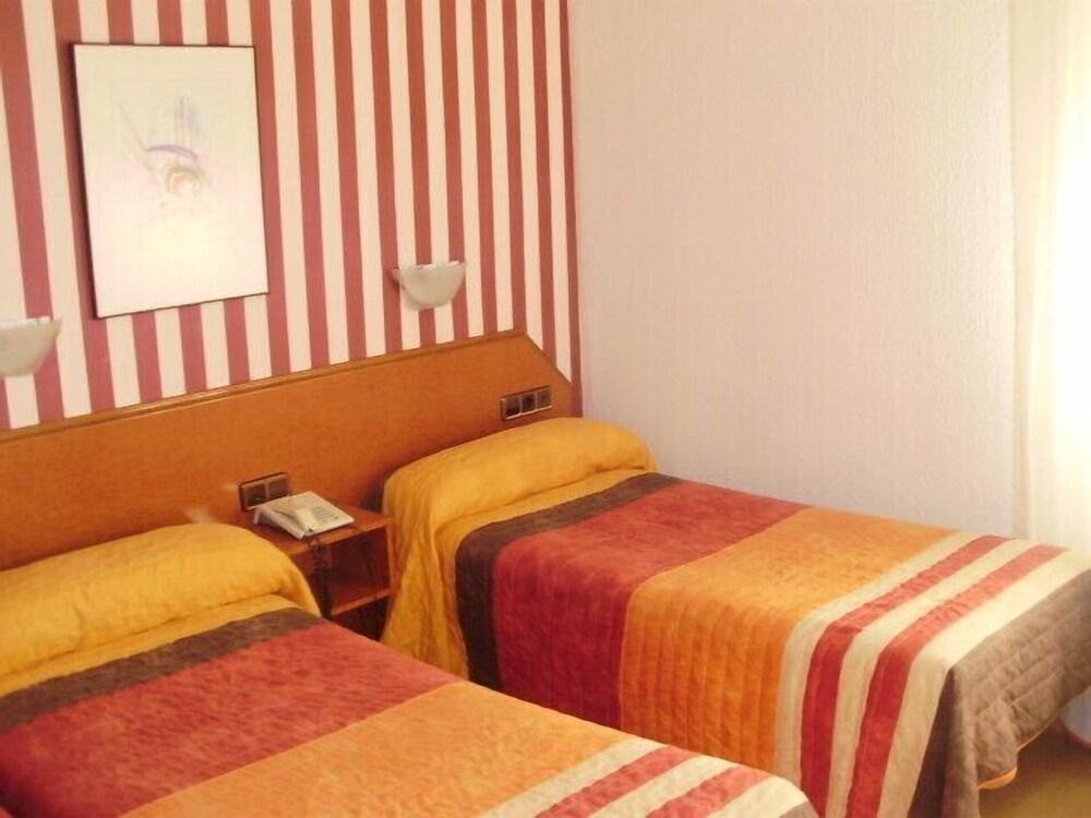 Hostal Cataluñ