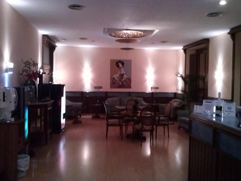 Hostal Cataluñ