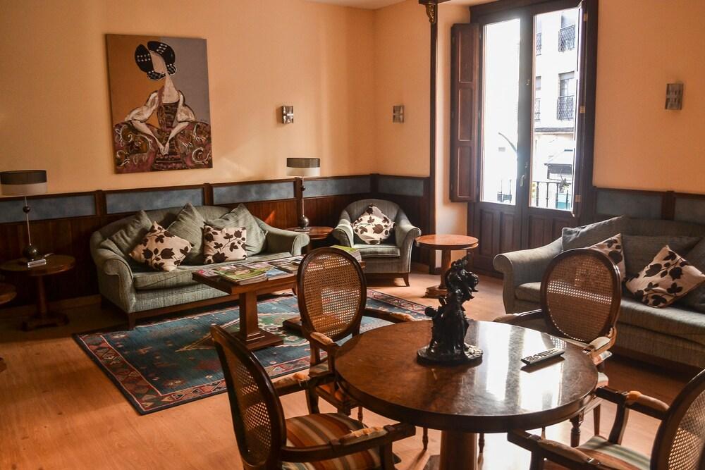 Hostal Cataluñ