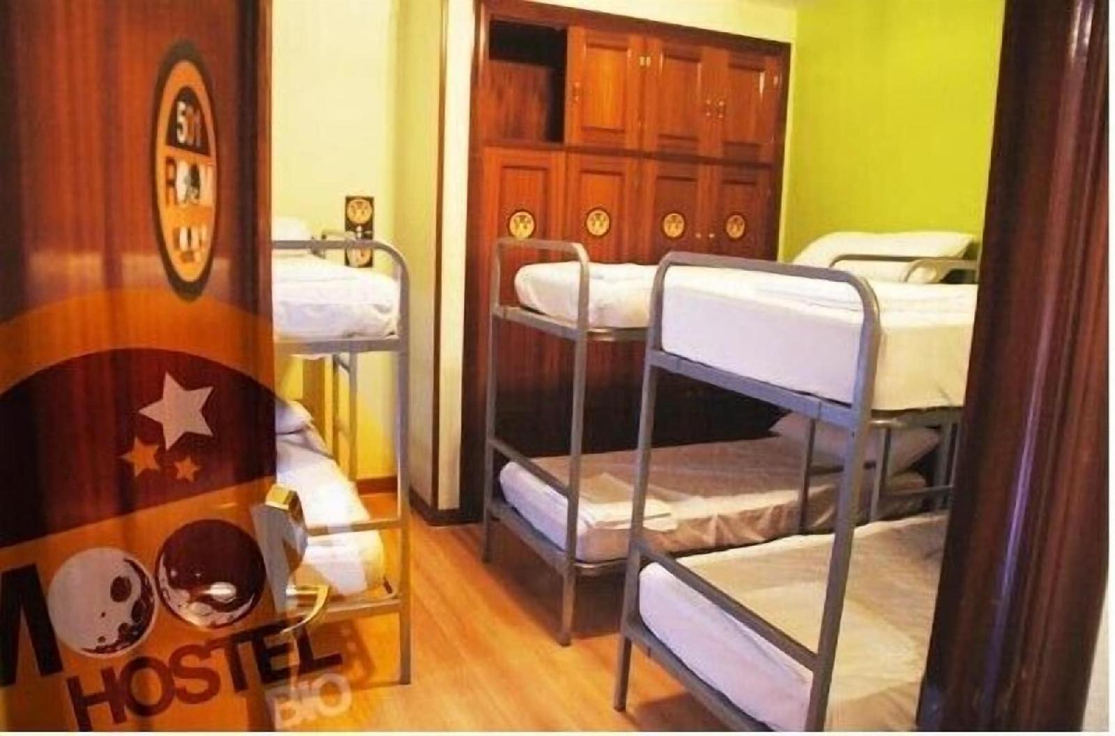 Moon Hostel Bio
