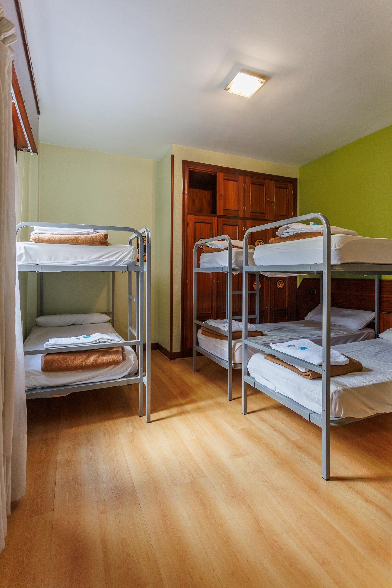 Moon Hostel Bio