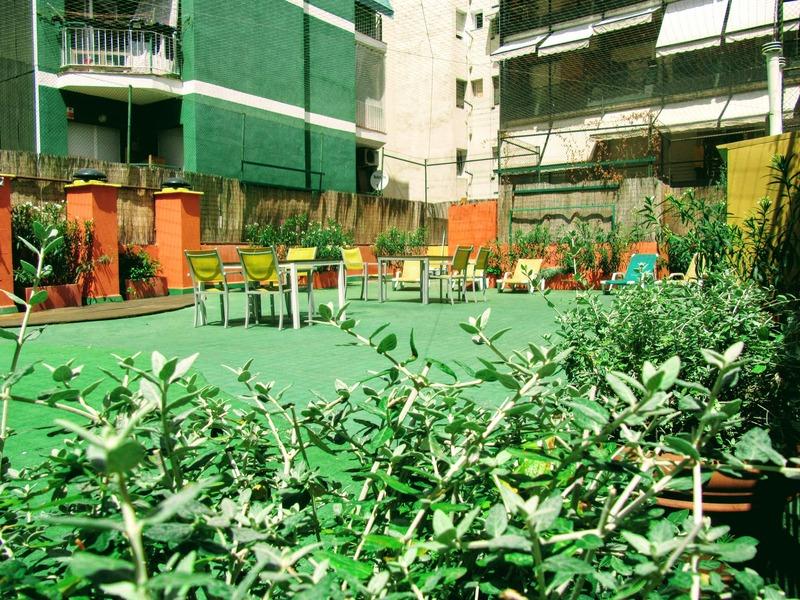 Onefam Les Corts