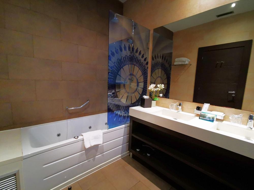 Hotel Indigo Barcelona - Plaza Catalunya By Ihg