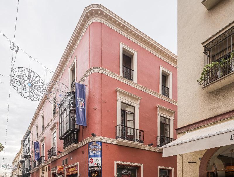 Joy Plaza De Armas