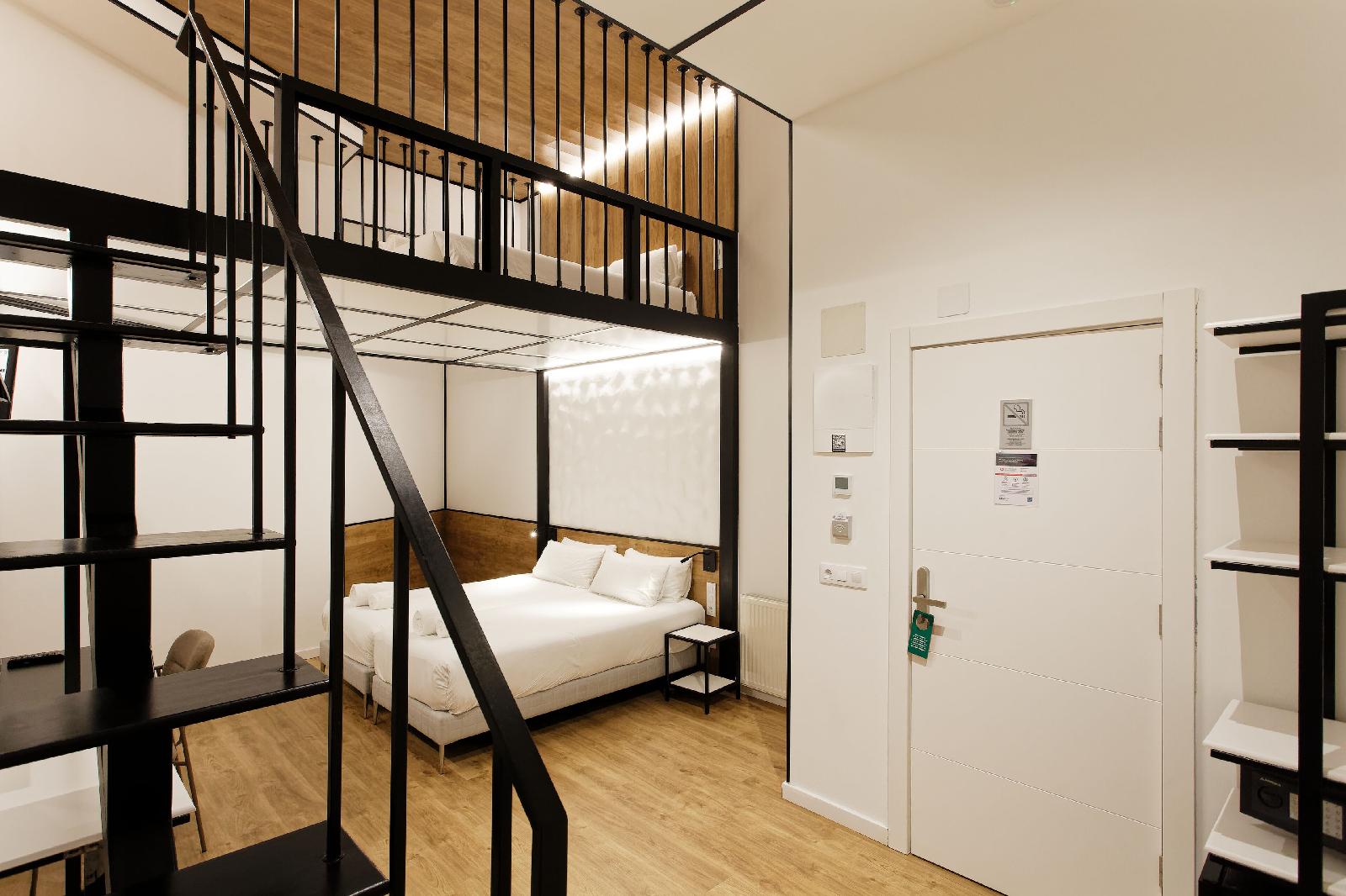 Green House Hotel