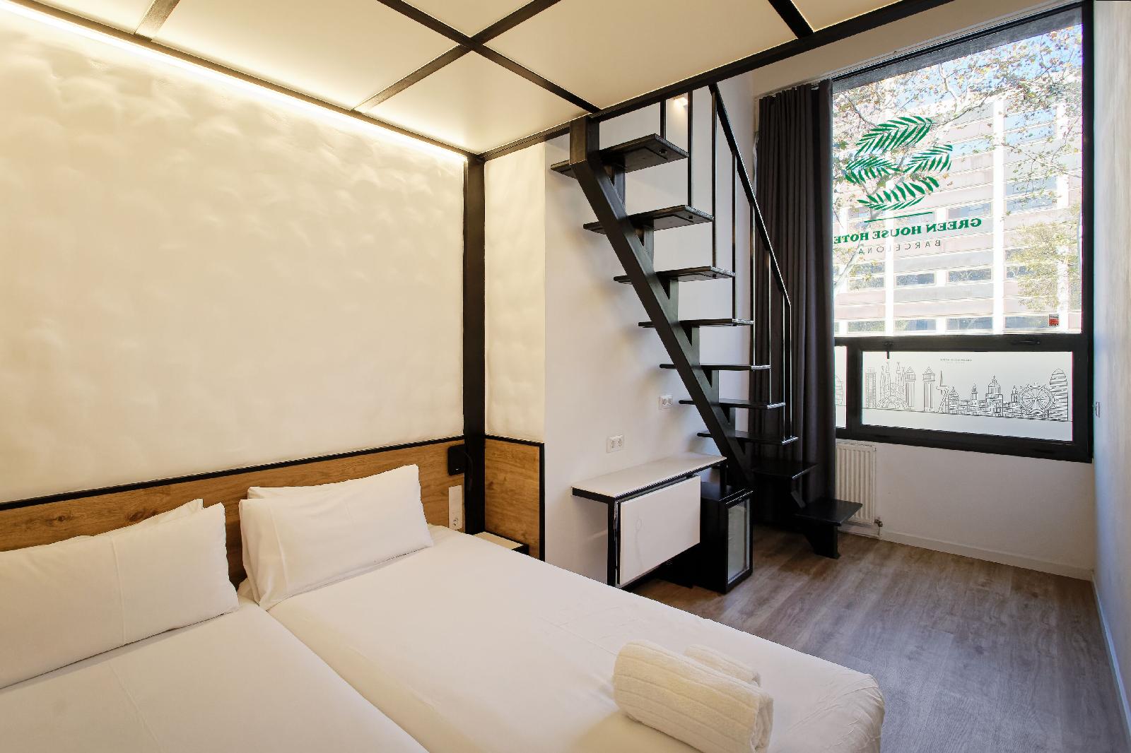Green House Hotel