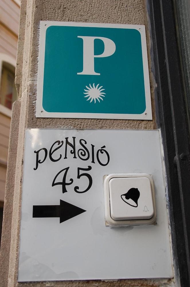 Pension 45