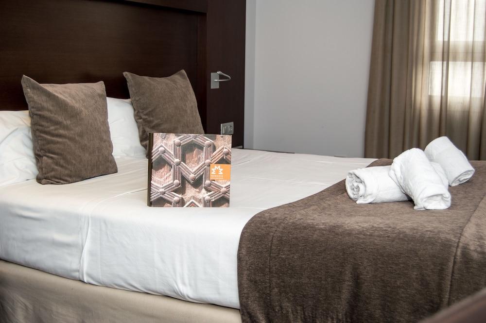 Hotel Madanis Liceo