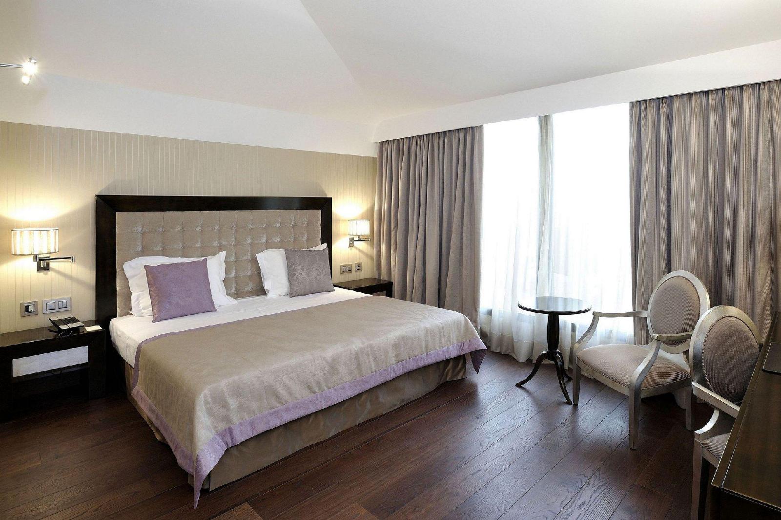 Hotel Jardín Real De Mirasierra