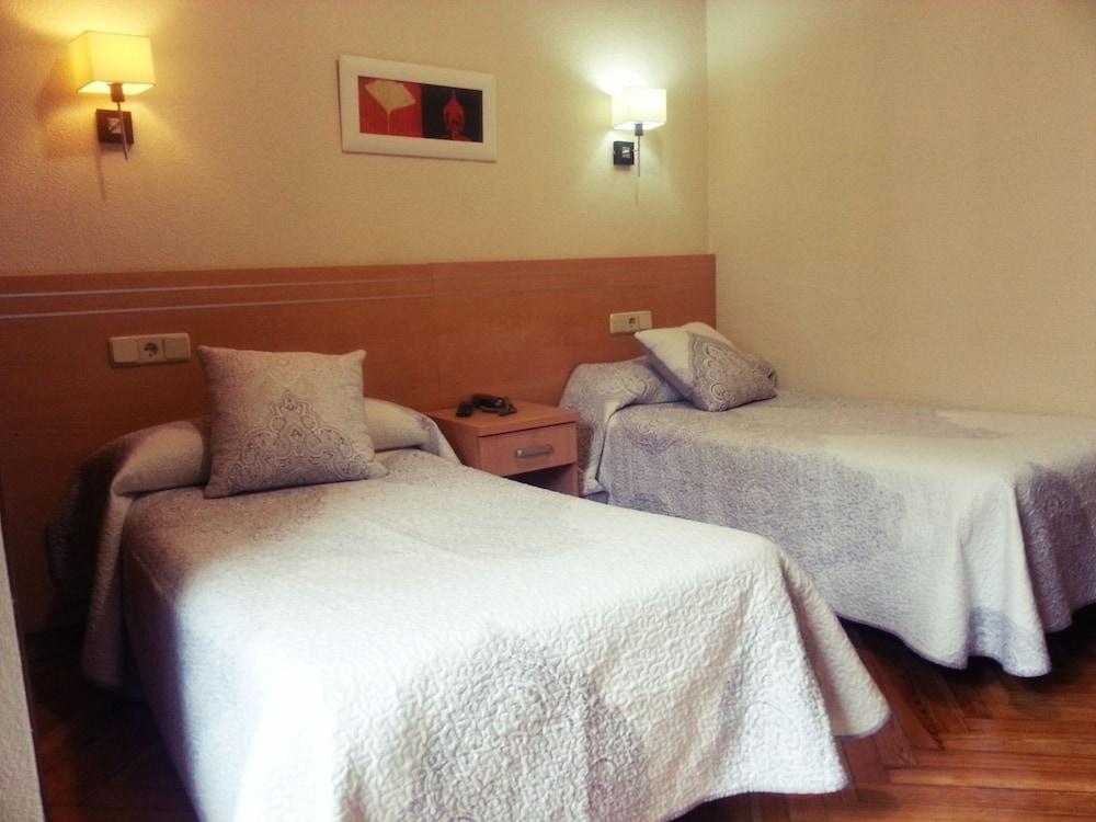 Hostal Avenida