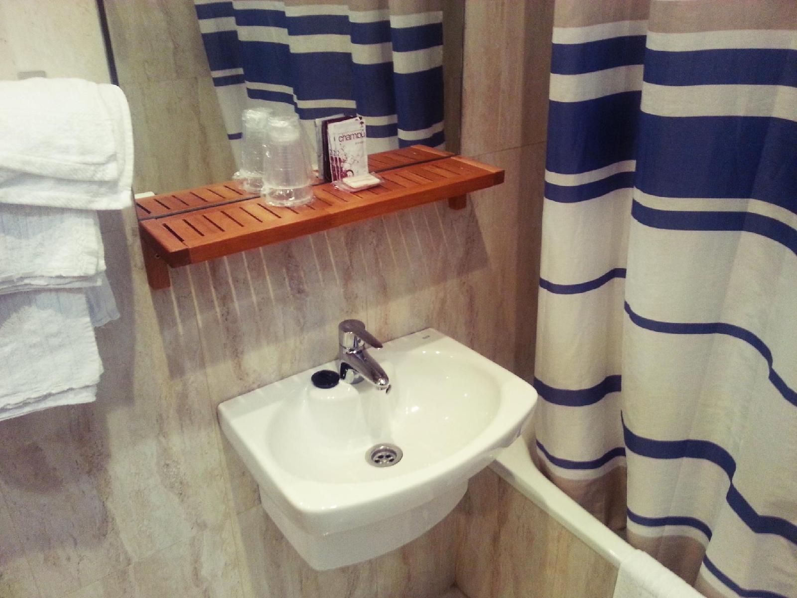 Hostal Avenida