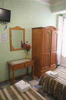 Hostal Continental Gran Via 44