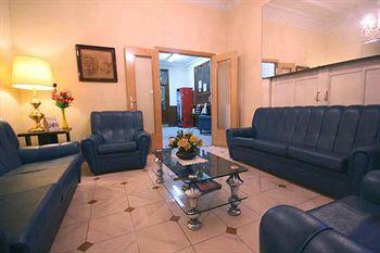 Hostal Continental Gran Via 44