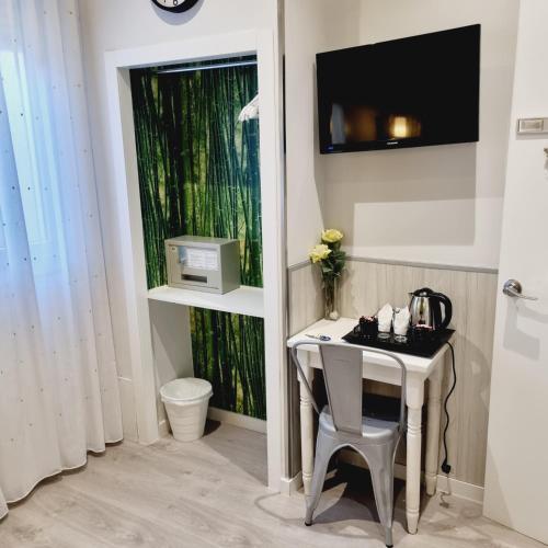 Hostal Lauria