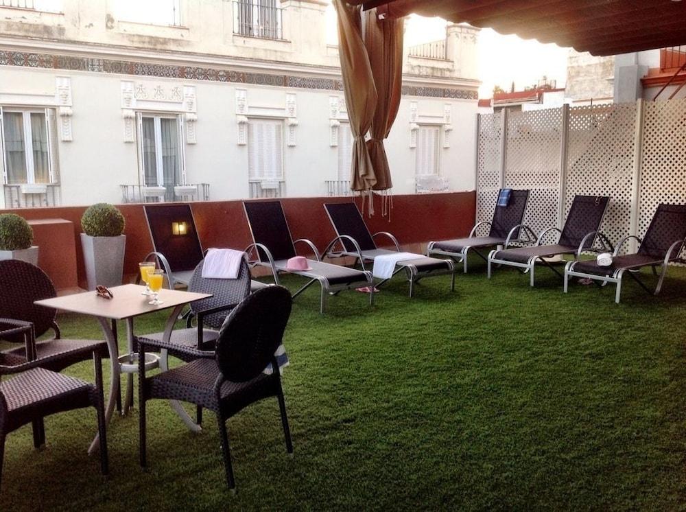 Life Apartments Quintana