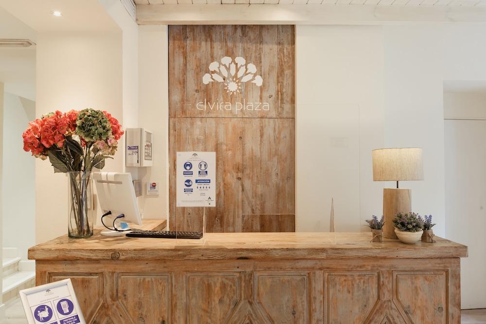 Hotel Boutique Elvira Plaza