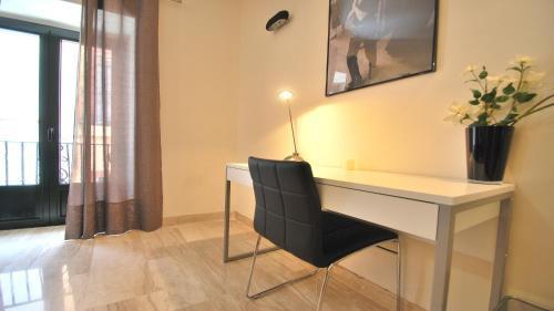 Apartamentos Living Sevilla Centro Maestranza