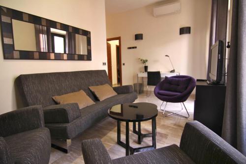 Apartamentos Living Sevilla Centro Maestranza