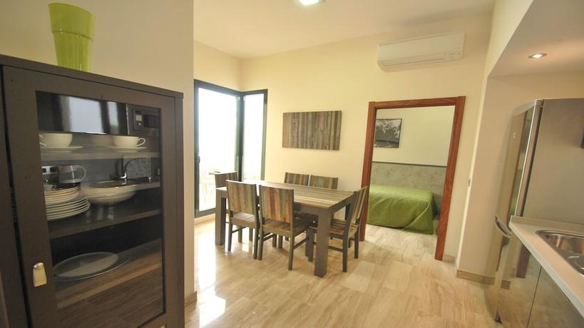 Apartamentos Living Sevilla Centro Maestranza