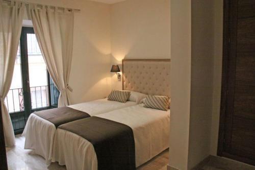 Apartamentos Living Sevilla Centro Maestranza