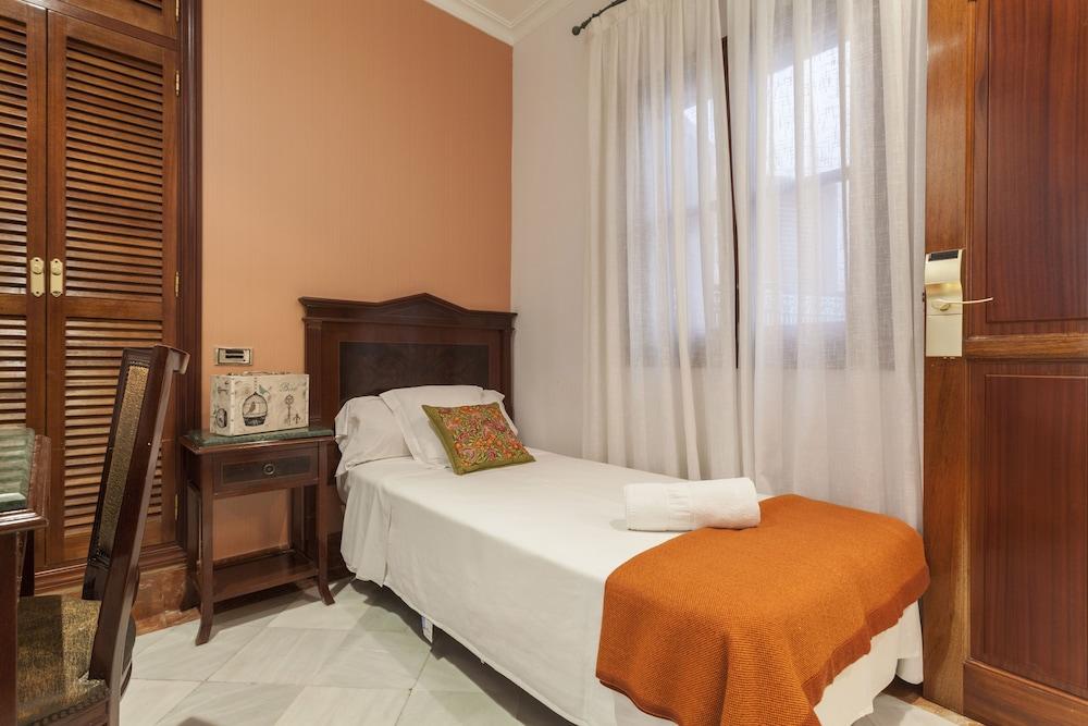 Hotel Baco