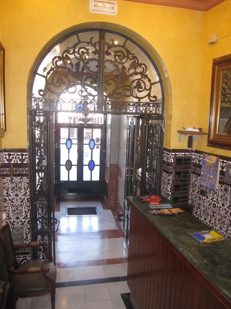 Hotel Baco