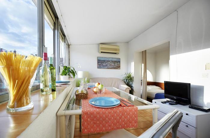 Ainb Diagonal Francesc Macia Apartments