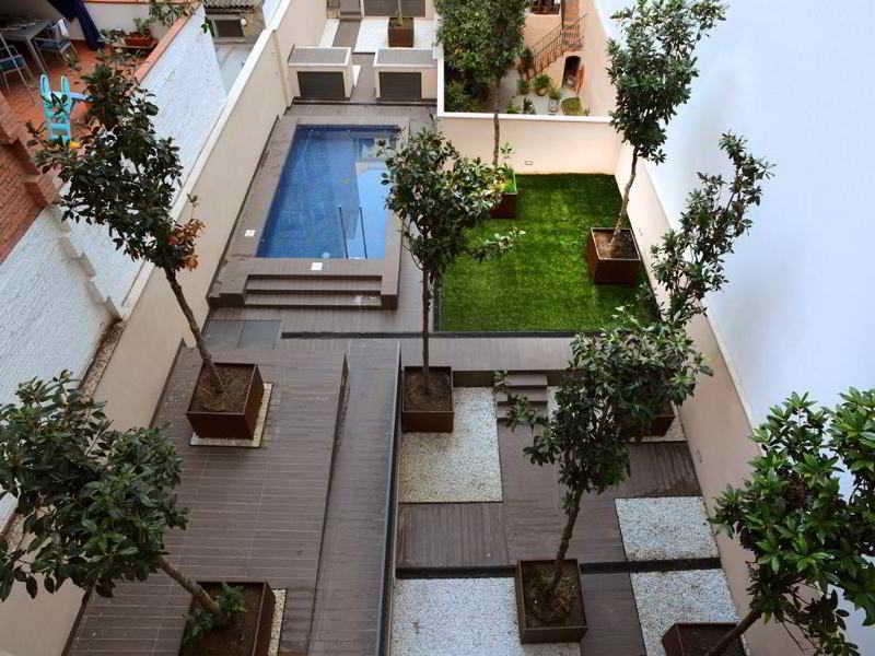 Enjoybcn Patio De Gala Apartments