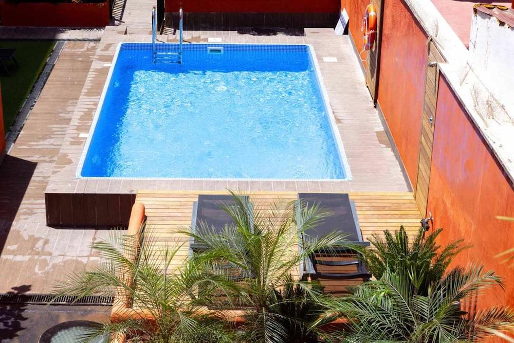 Enjoybcn Patio De Gala Apartments