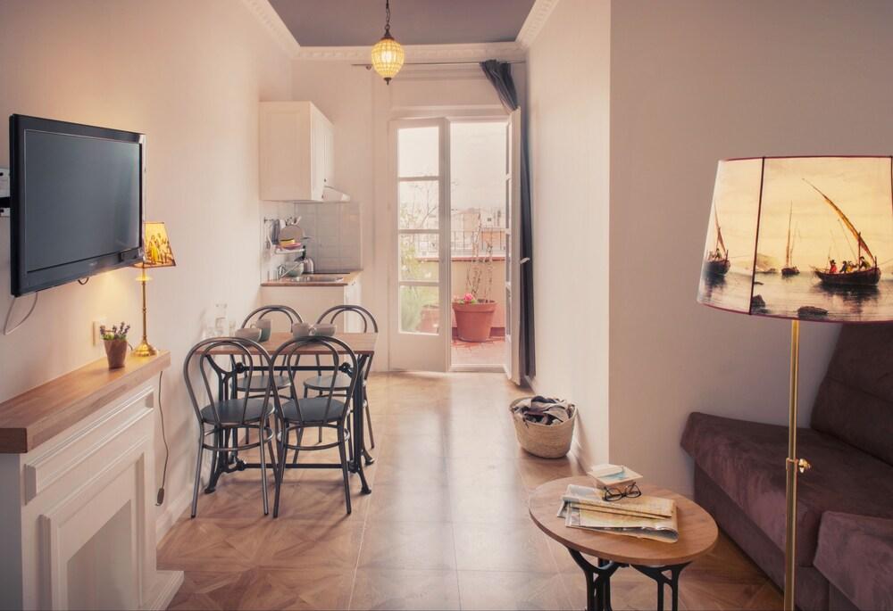 Casa Gracia Apartments