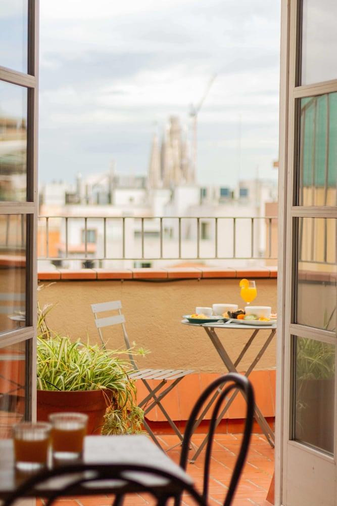 Casa Gracia Apartments
