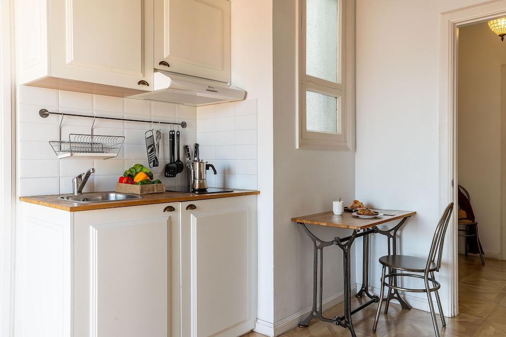 Casa Gracia Apartments