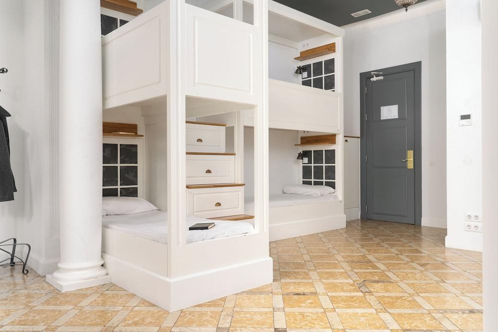 Casa Gracia Apartments