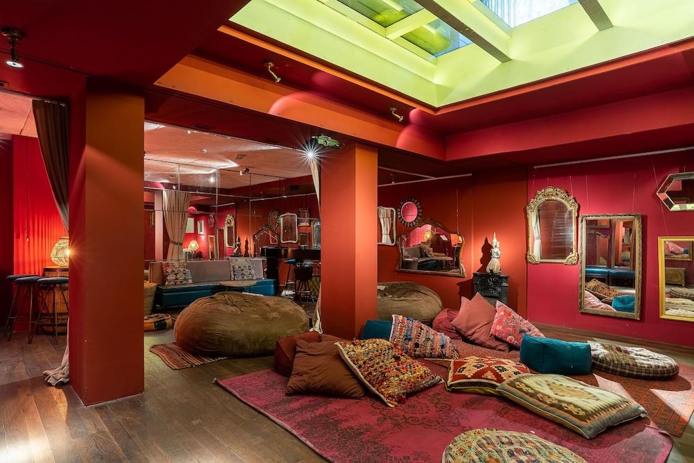 Casa Gracia Apartments
