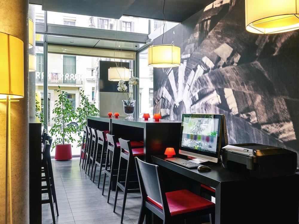 ibis Barcelona Centro (Sagrada Familia)