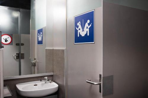 Urbany Hostel Bcn Go!