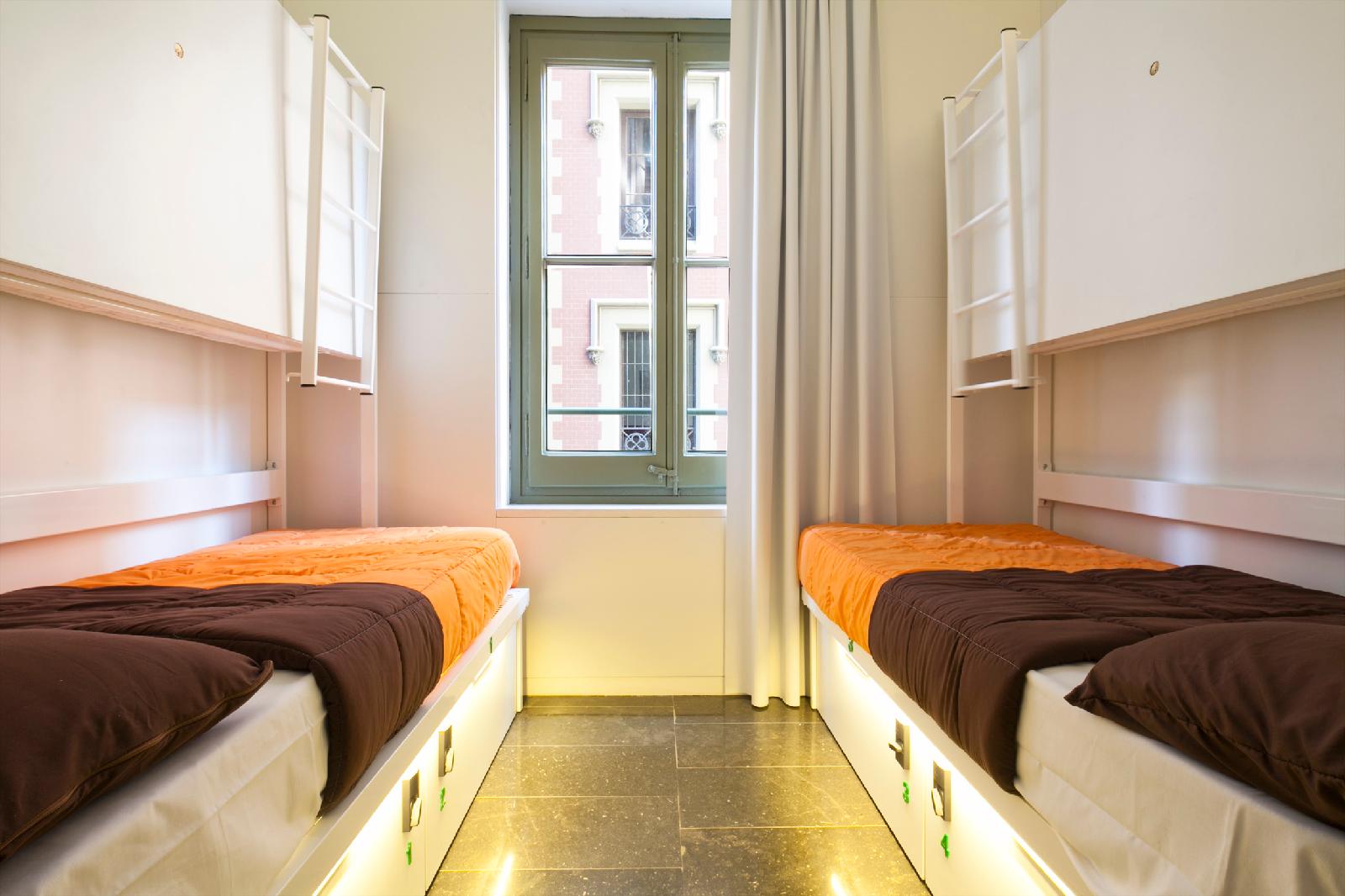 Urbany Hostel Bcn Go!