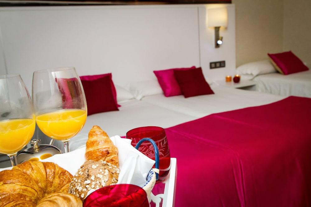 Hostal Olmedo