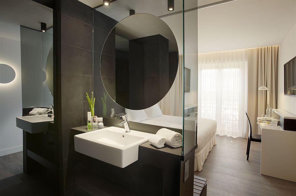 H10 Port Vell