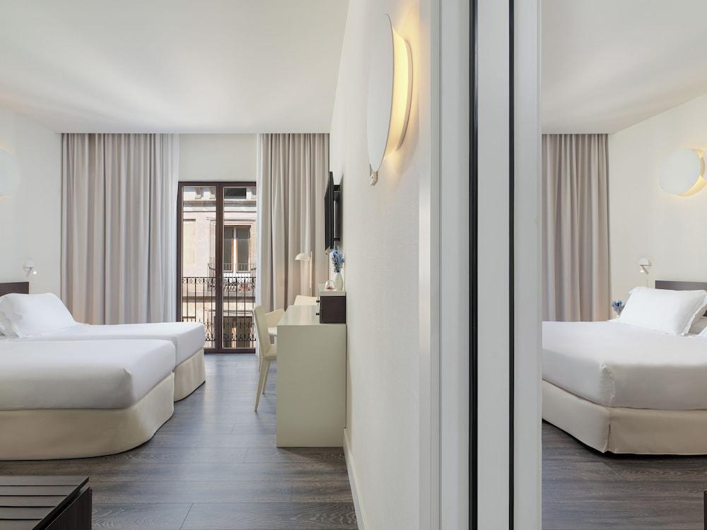 H10 Port Vell