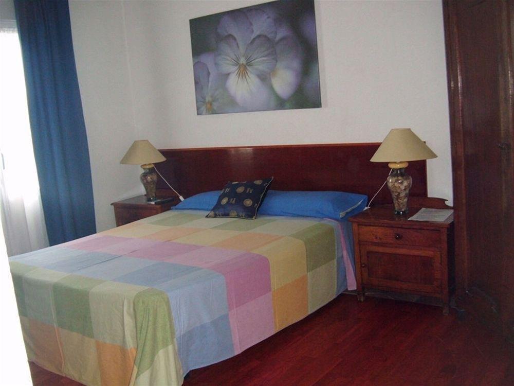 Gay Hostal Puerta Del Sol