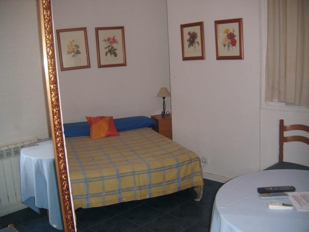 Gay Hostal Puerta Del Sol