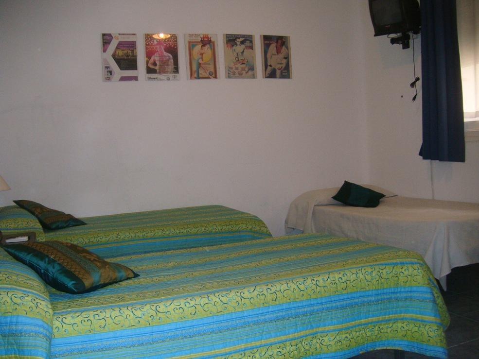 Gay Hostal Puerta Del Sol